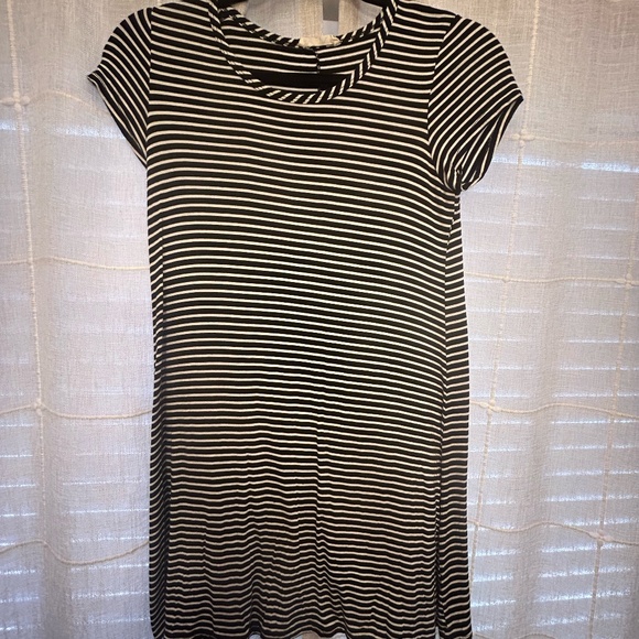 Cozy and Casual Striped T-Shirt Dress - Picture 1 of 1